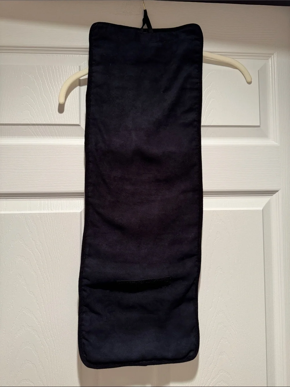 Hanging Clear-Pocket Jewelry Organizer in Black